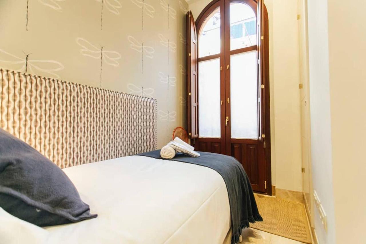 New With Height- 2Bd 1Bth- Pajaritos Lägenhet Sevilla Exteriör bild