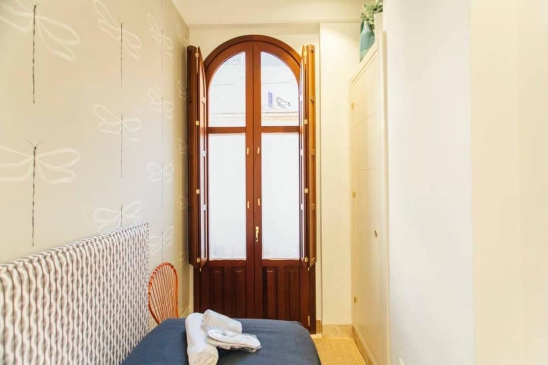 New With Height- 2Bd 1Bth- Pajaritos Lägenhet Sevilla Exteriör bild